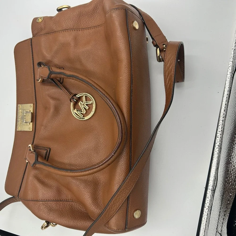 Michael Kors Satchel Womens Medium Brown Pebbled Leather Crossbody Bag